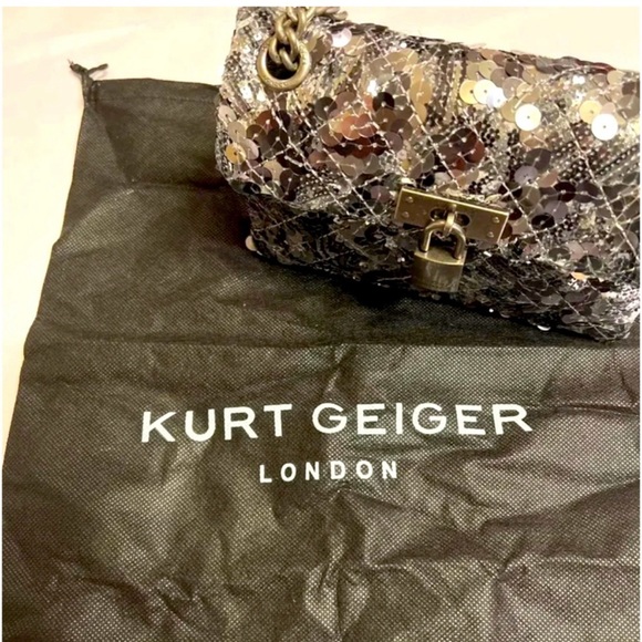KURT GEIGER💓LONDON THE DIAMONT’E BAG. BEAUTIFUL HOLOGRAPHIC SILVER  DUST COVER - Picture 3 of 4